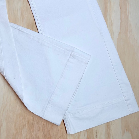 White House Black Market Blanc Rhinestone Bootcut Jeans White Size 6 - Picture 2 of 14